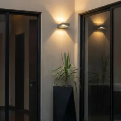 LOC LED Of Cyprus - kelvo® AURA KLV-101-0117 Φωτιστικό Τοίχου / Απλίκα LED 7W 875lm 45° AC 220-240V Αδιάβροχο IP65 Θερμό Λευκό 2700K - Bridgelux COB Chip & TÜV SÜD Driver - Γκρι Ανθρακί Ματ - Μ13 x Π15 x Υ4.5cm - 5 Χρόνια Εγγύηση